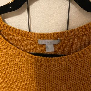 Cos 100% wool sweater in size medium